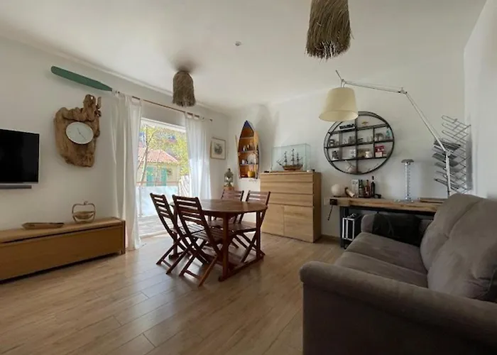 Moderne Centre-ville - Pers. - Fr-1-308-213 Apartment Le Lavandou