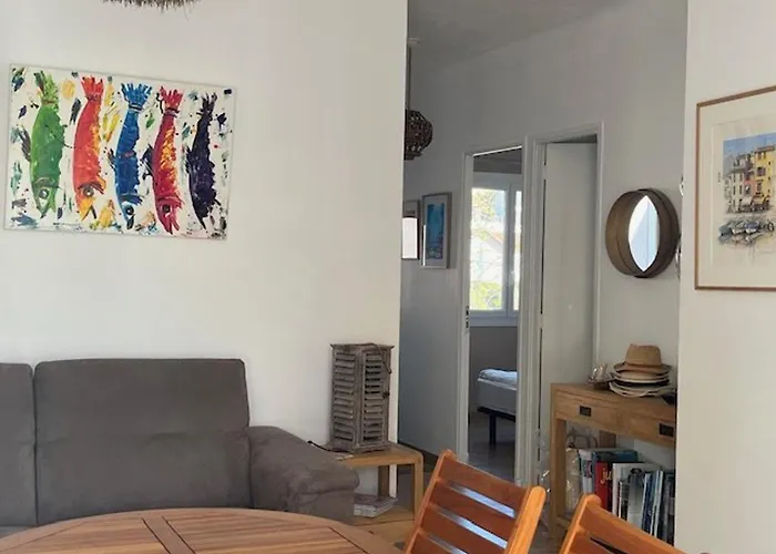 Apartment Moderne Centre-ville - Pers. - Fr-1-308-213 Le Lavandou